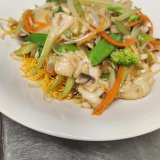 Crispy Stir-Fried Egg Noodles