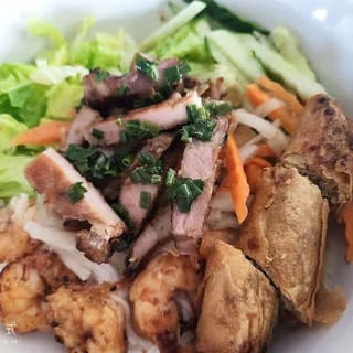 Shrimp, Beef or Combination Noodle Bowl